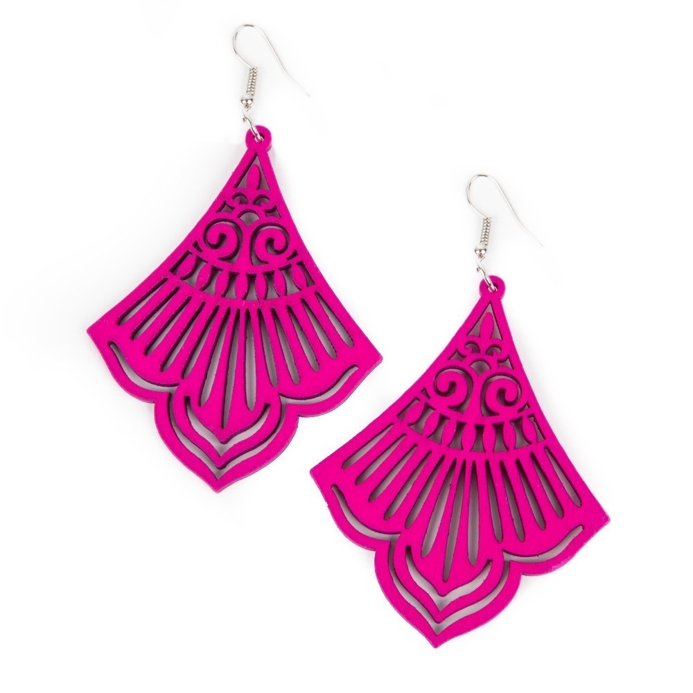 Pink wooden earrings 🎀